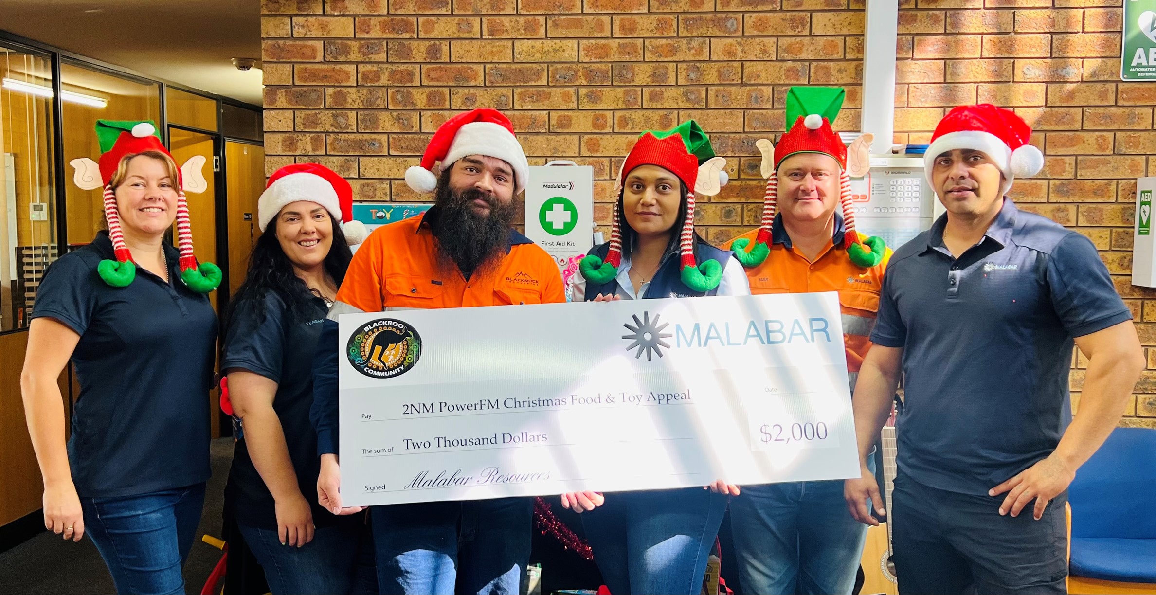 Shining Bright: Malabar Supports 2NM/PowerFM Christmas Appeal